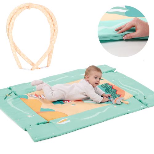 Thick, soft play mat for baby to wriggle around on and play happily and safely. A variety of sensory activities hang from the detachable arches to spark your child’s interest. 