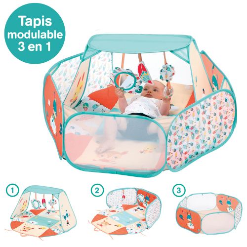Clever, practical 3-in-1 playmat! Set up the arch with its learning activities, or lay it down flat on the floor and open up the side panels for a lovely play area! The lightweight mat and pop-up arch are easy to fold away.