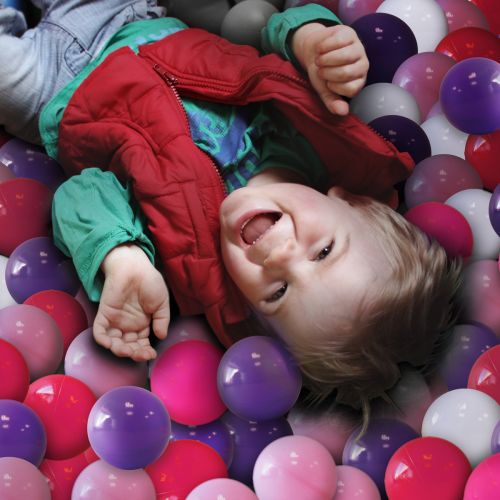 There pink game balls are ideal as a finishing touch to your play area or for making a ball pit. 75 game balls in pink, purple, white and pink.