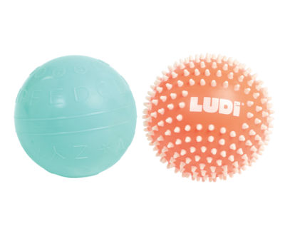 This pack of 2 sensory balls, is ideal for sharing some relaxing moments with your baby. In this pack:  alphabet ball and a massage ball. 