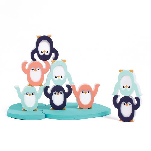Jeu d'adresse de LUDI. Testez l'équilibre de ses 8 pingouins ! Jeu de concentration à jouer également dans le bain. Flotte sur l'eau et se colle aux parois du bain. Inclus : 2 plateformes et 1 filet de rangement. Pour les enfants de plus de 12 mois. Référence produit 30094.