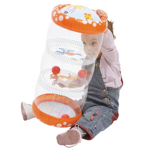 An inflatable, transparent roll in a funny design, with sound balls which stimulate the curiosity of baby. 