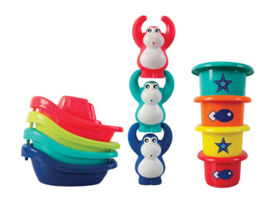 A small complete bath set! Composed of four boats, four nesting cups with holes and three funny little monkeys, to come up with even more adventures!
