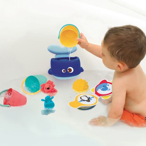 A selection of little toys for bath time fun and a suitcase to store everything! This practical case is easy to carry and can be taken to the sea or the pool. Solid, hygienic plastic. 