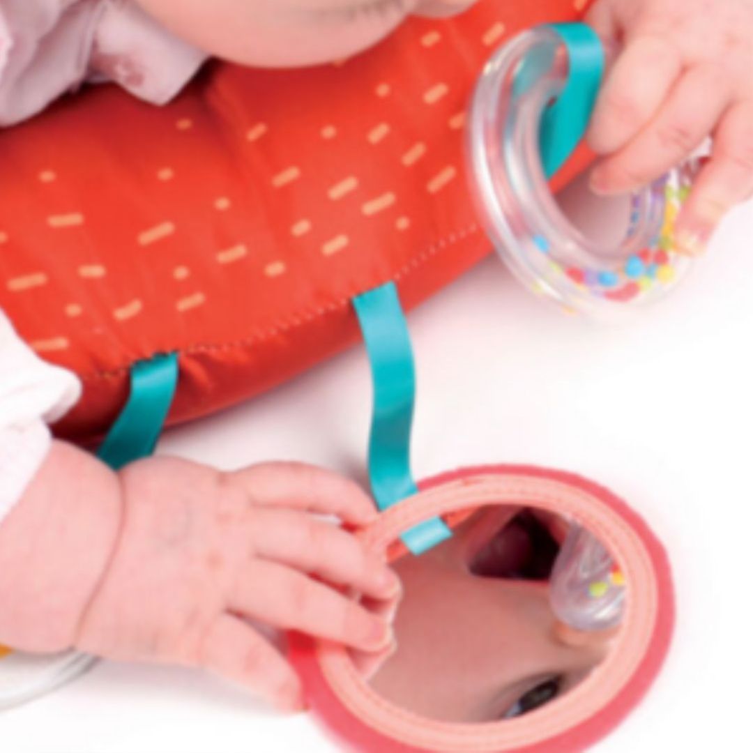 Développement bébé miroir
