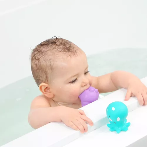 Aspergeurs de bain « Océan ». 4 animaux marins pour s’amuser à s’arroser à l’heure du bain. Référence produit 2224.