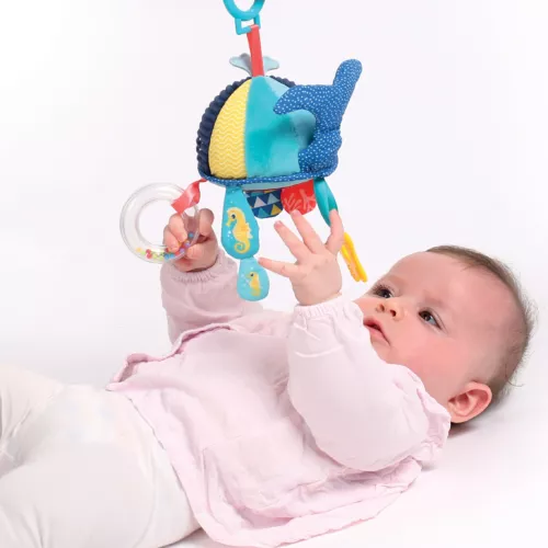 There's lots to do on this whale-shaped hanging activity toy, which stimulates baby's senses, fine motor skills and grasping ability, while letting him have fun learning to use his hands! From 3 months.