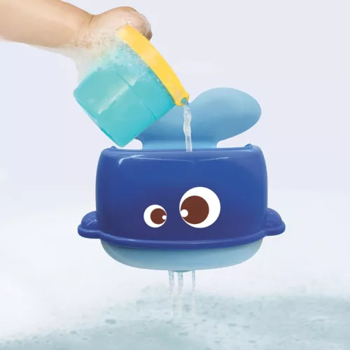 Valisette de bain de LUDI. Un florilège de petits jouets pour s’amuser à l’heure du bain et une valisette pour tout ranger ! Pratique, elle est facile à transporter. A emmener à la mer ou à la piscine. Plastique solide et hygiénique. Pour les enfants de plus de 10 mois. Référence produit 40062.