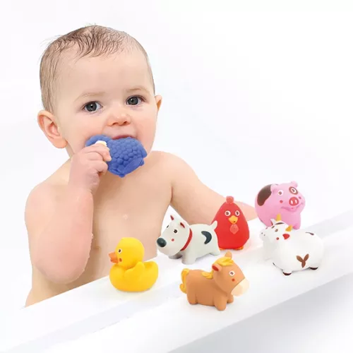 Baby can have a great water fight as he discovers the 7 farm animals included in their storage jar. Thanks to their soft, hard-wearing plastic, baby can also chew them to massage his gums. From 10 months.