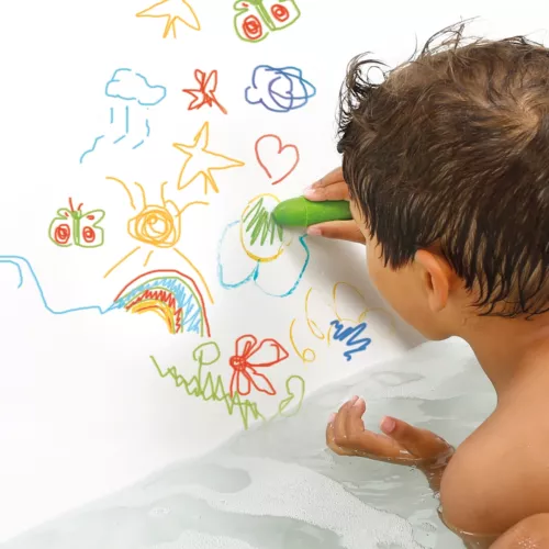 5 crayons effaçables, solides et résistants à l’eau pour développer la motricité fine et l'imagination des enfants. Un support crocodile original en mousse pour tout ranger. Dès 10 mois