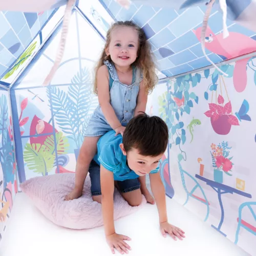 A real house to do what grown-ups do. A large interior, a window, ventilation nets, a large door and a letterbox - everything you need to feel at home and play for hours. From age 2.