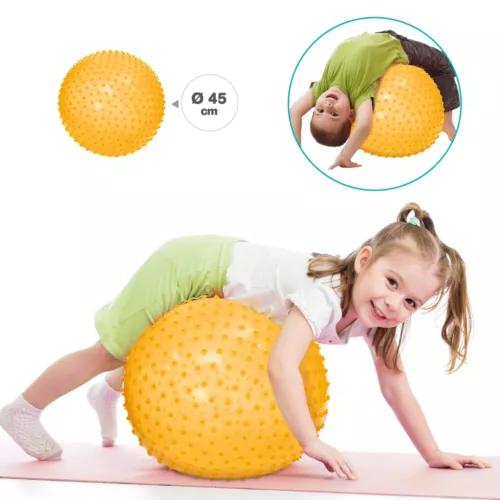 Ballon de gym à picots de LUDI. Idéal pour la motricité mais aussi la gymnastique et le yoga ! Texture agréable et massante grâce à sa surface à picots tendres. Résistant, en plastique épais et élastique, il s'utilise à l'intérieur comme à l'extérieur. Pour les enfants de plus de 2 ans. Référence produit 90105.